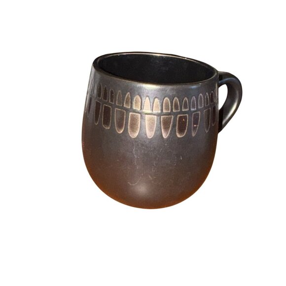 Gallery Bomba Black Ceramic Mug With Etched Design 12 Oz Dishwasher & Microwave - Picture 1 of 6